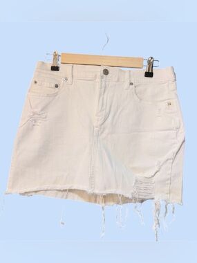 GAP White Distressed Denim Mini Skirt